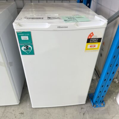 EX DISPLAY HOME - USED - HISENSE SMALL WHITE BAR FRIDGE, SOLD AS IS NO WARRANTY