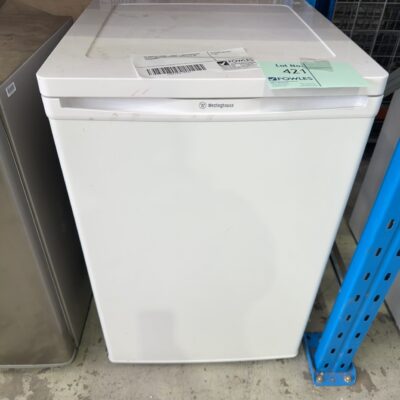 EX DISPLAY HOME - USED - WESTINGHOUSE SMALL WHITE BAR FRIDGE, SOLD AS IS NO WARRANTY