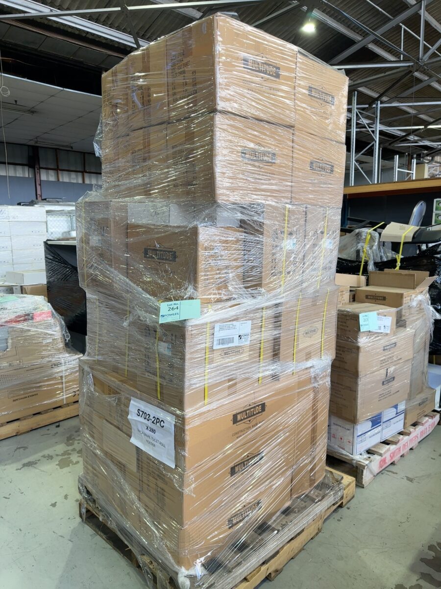 PALLET WITH ASSORTED BATHROOM ACCESSORIES AND TAPWARE - 9 BOXES OF COMMERCIAL STYLE KITCHEN TAPS, TOILET ROLL HOLDERS, SOAP BASKETS ETC, SOLD AS IS