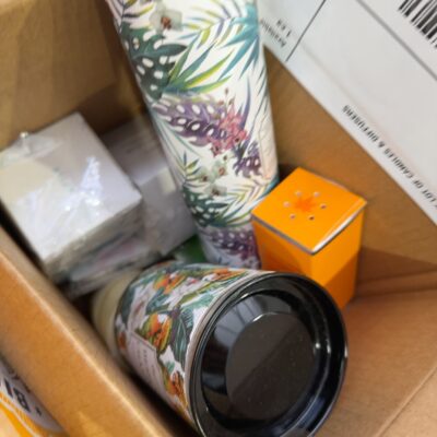 BOX LOT OF CANDLES & DIFFUSERS