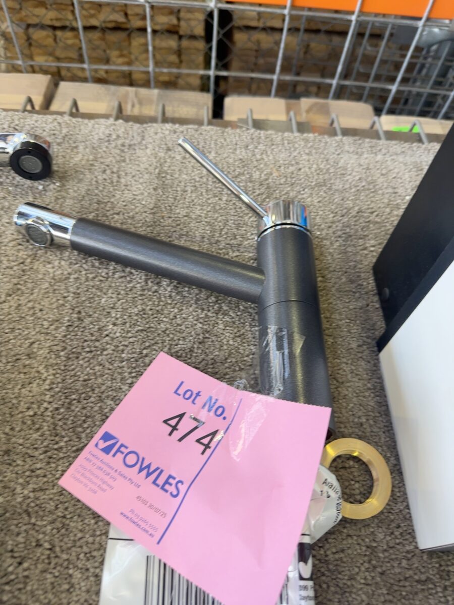 EX SHOWROOM TAP - NO HOSES - SOLD AS IS, KITCHEN TAP, CHROME & BLACK SWIVEL, SOLD AS IS