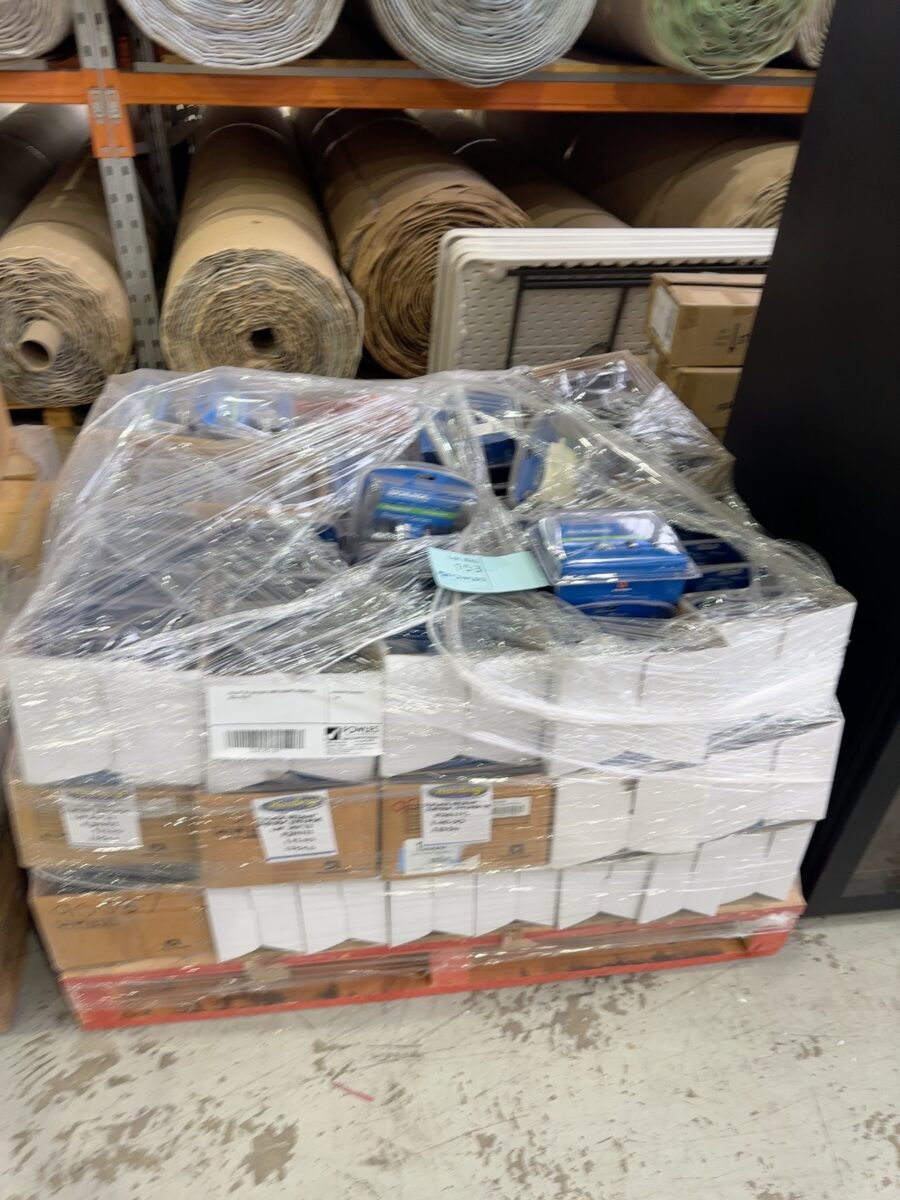 PALLET OF SCHLAGE DOOR LEVERS, ASSORTED SOLD AS IS