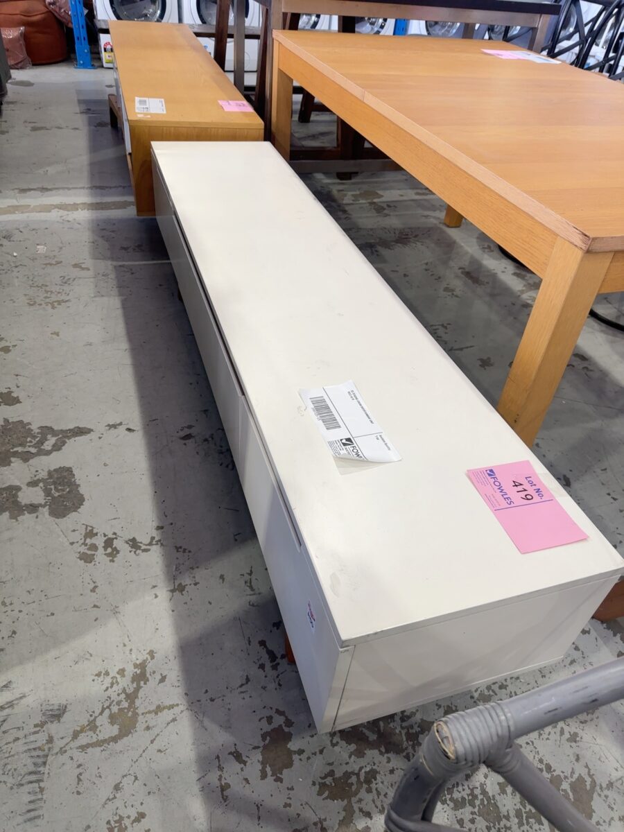 EX STAGING CREAM ENTERTAINMENT UNIT SOLD AS IS