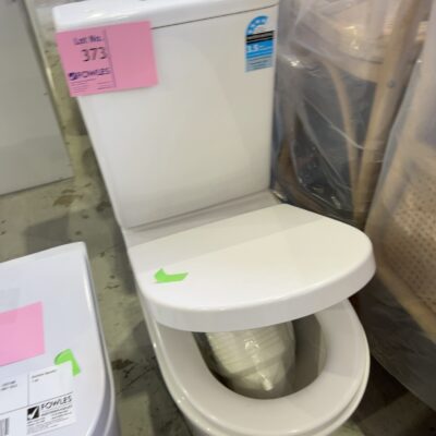 EX SHOWROOM TOILET DISPLAY - KDK 022R AVIS RIMLESS TOILET SUITE, SOLD AS IS