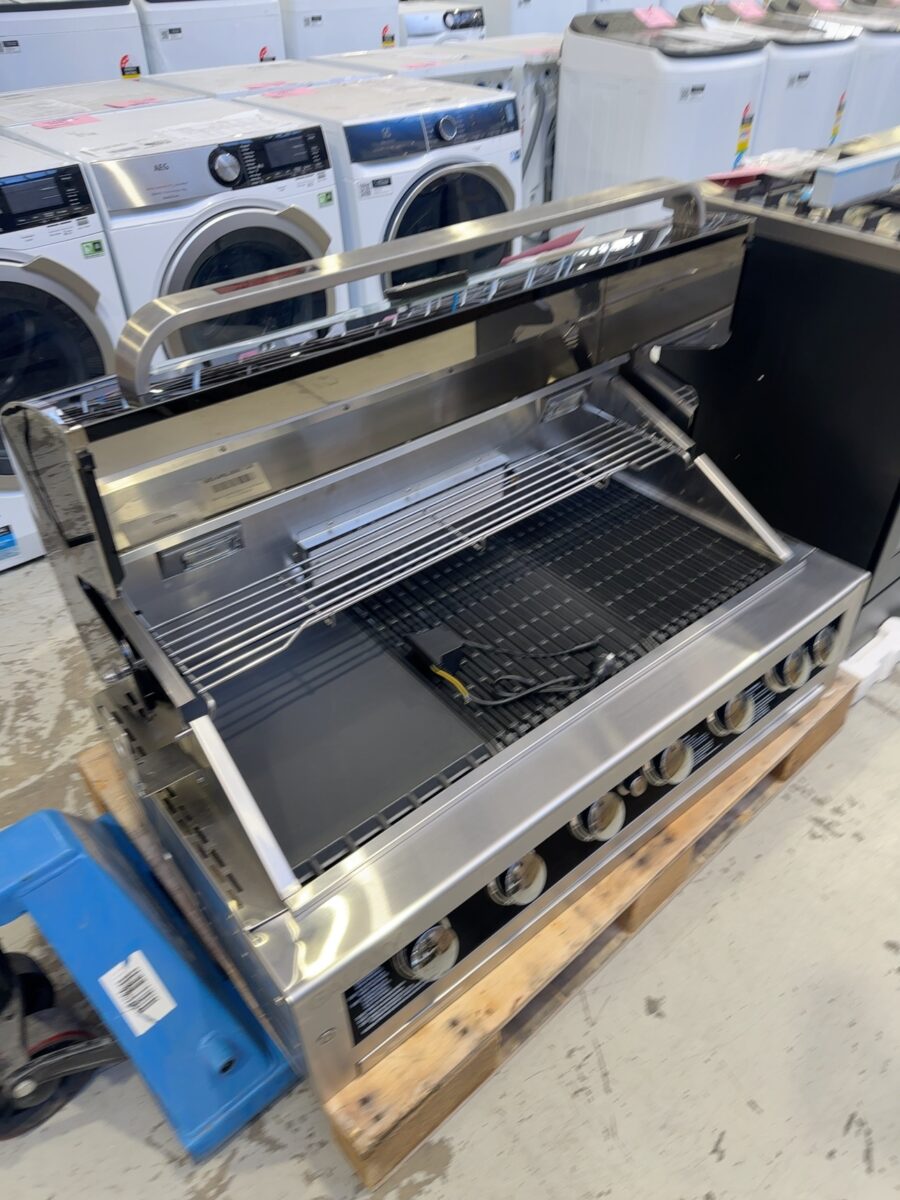 EX DISPLAY GASMATE GALAXY 1200MM NATURAL GAS BUILT IN BBQ, 6 BURNER WITH 6 MONTH WARRANTY RRP $3599