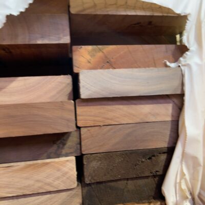 190X35 FEATURE GRADE SPOTTED GUM