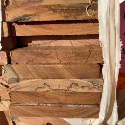 135X19 FEATURE GRADE SPOTTED GUM DECKING- (PACK CONSISTS OF RANDOM SHORT LENGTHS)