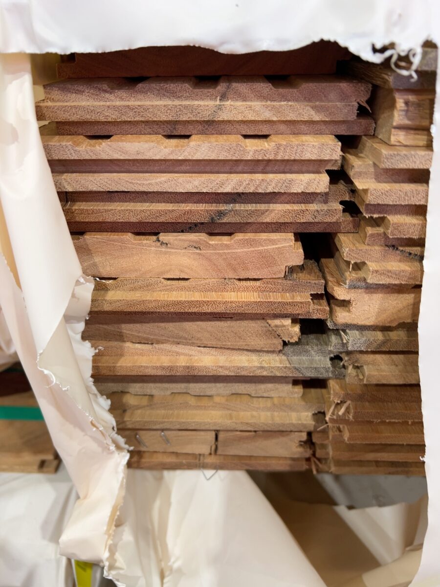 130X19 FEATURE GRADE SPOTTED GUM FLOORING