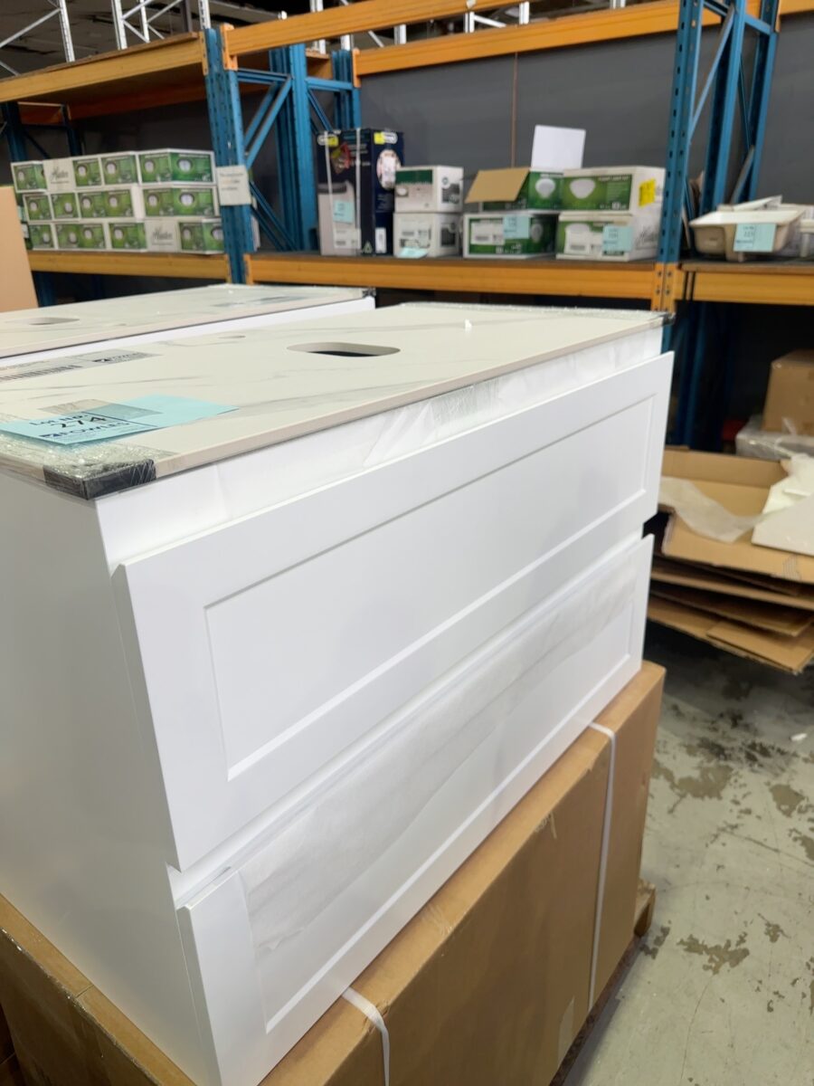 NEW 900MM WALL HUNG MATTE WHITE HAMPTON SQUARE ROUTED VANITY WITH SINTERED STONE TOP TK9046