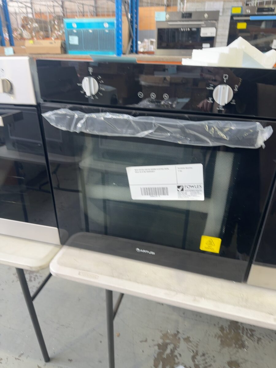 NEW ARTUSI AO676B 600MM ELECTRIC OVEN, SOLD AS IS NO WARRANTY
