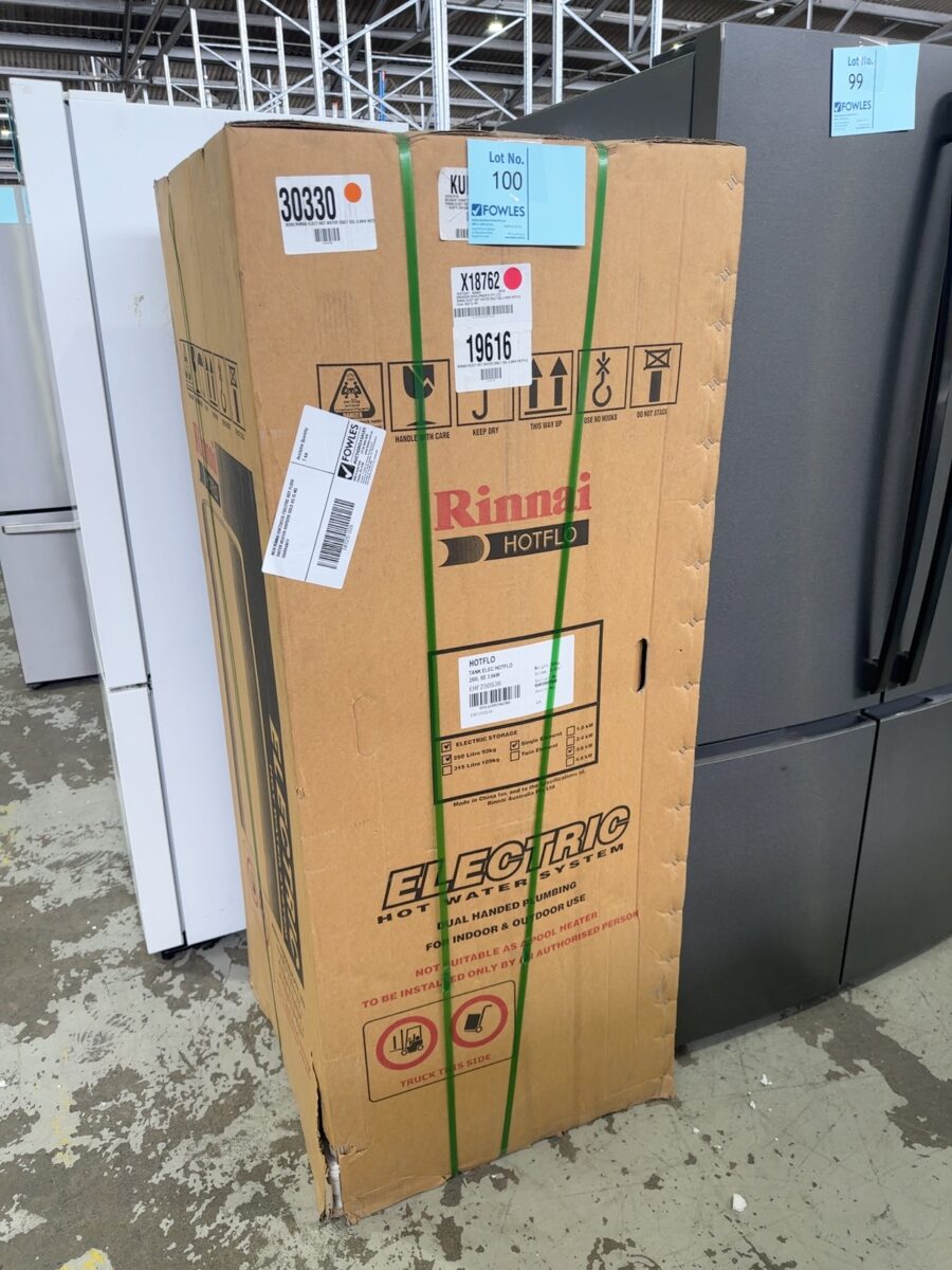 NEW RINNAI EHF250536 250LITRE HOT FLOW WATER HEATER RRP$999 SOLD AS IS NO WARRANTY