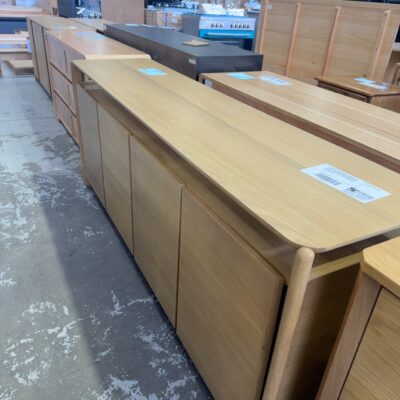 EX DISPLAY ARIES BUFETT, AMERICAN OAK 2000MM, WITH OPEN SHELF, RRP57 SOLD AS IS **RIGHT HAND DOOR COMING AWAY FROM INTERNAL PANEL, REAR BACK PANEL HAS DAMAGED**