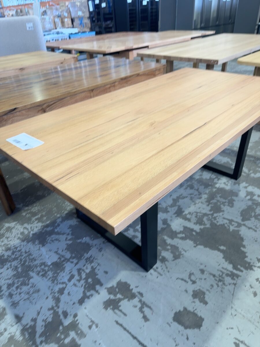 EX DISPLAY SOUTHWHARF TASMANIAN OAK 2000MM DINING TABLE SOLD AS IS
