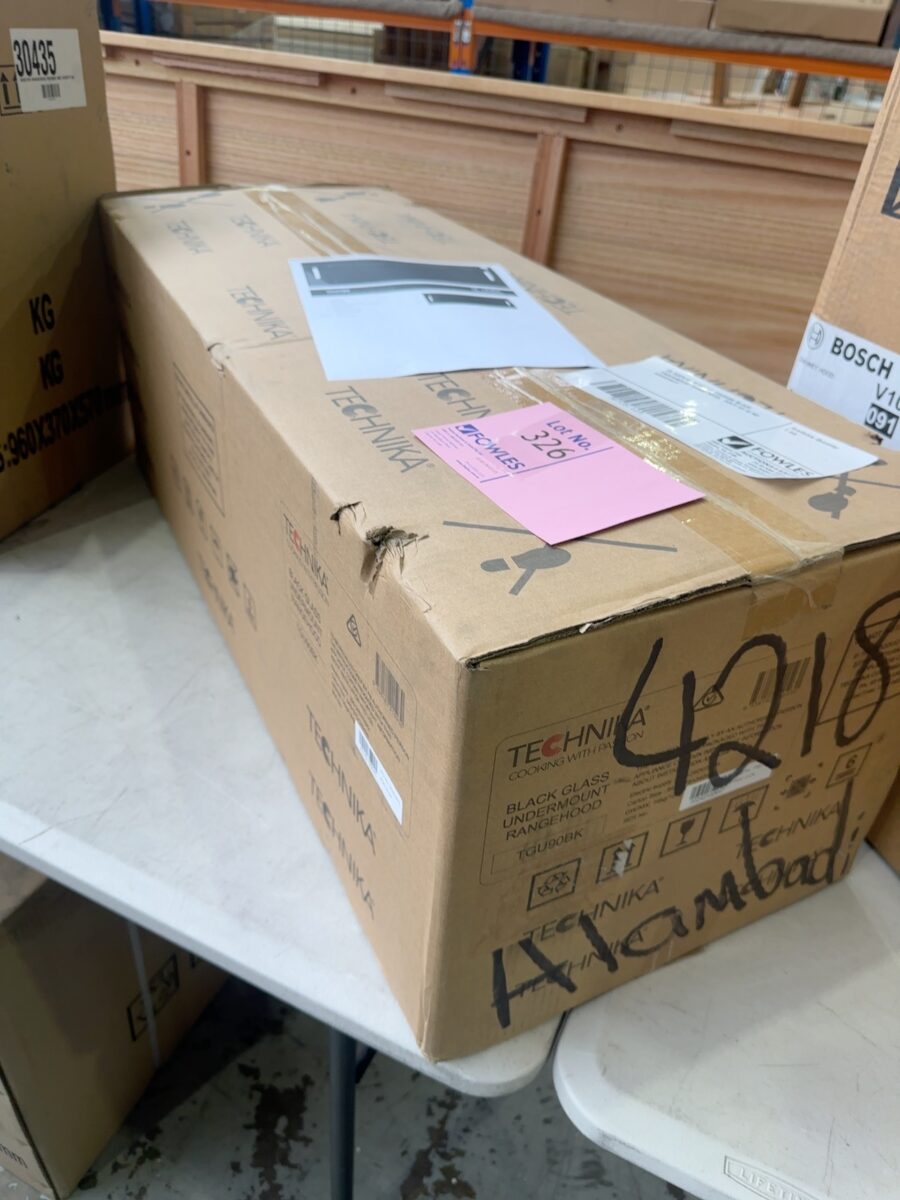 NEW TECHNIKA TGU90BK BLACK UNDERMOUNT RANGE HOOD,  SOLD AS IS NO WARRANTY