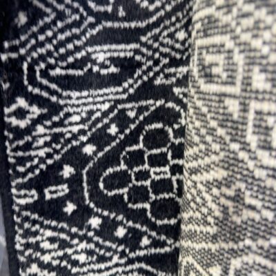 NEW EX DISPLAY RUG, 160CM X 230CM