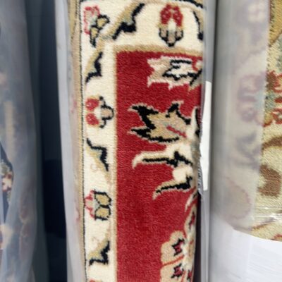NEW PURE NZ WOOL RUG, 190CM X 280CM RRP9