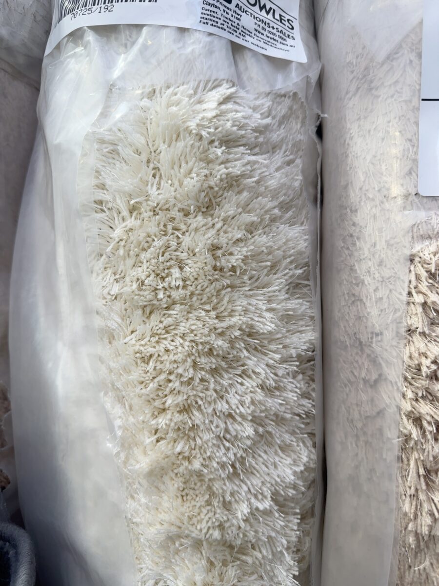 NEW NOAH SHAGGY RUG 200CM X 290CM - IVORY