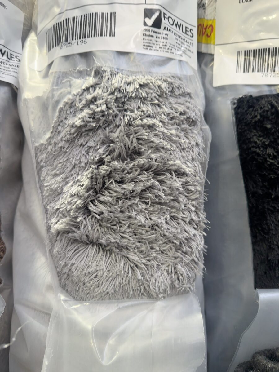NEW NOAH SHAGGY RUG 200CM X 290CM - SILVER