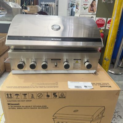 NEW RINNAI 4 BURNER BUILT IN BBQ INTEGRILL SOLD AS IS NO WARRANTY