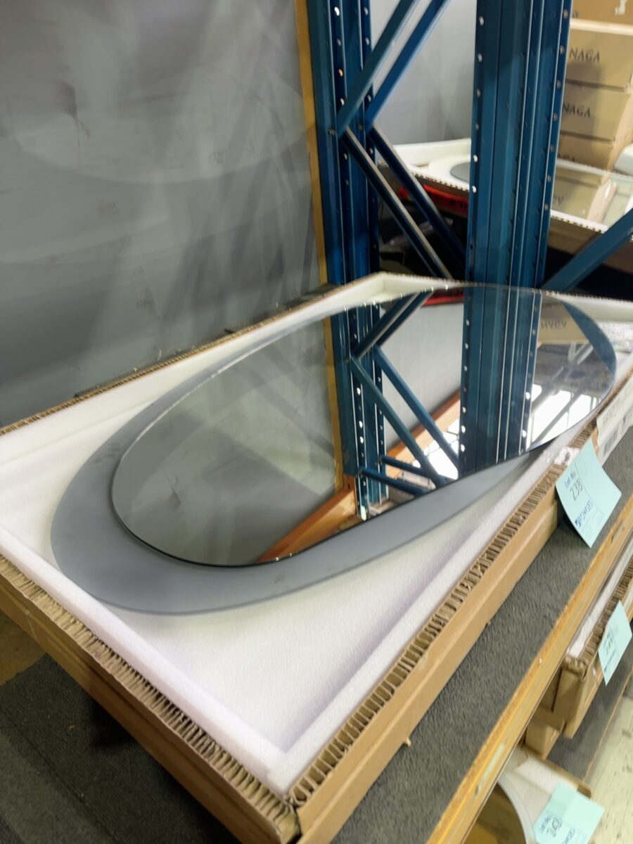 AULIC EVANSTON LED MIRROR WITH MATTE GREY ACRYLIC EDGE 1300MM X 763MM RRP$1389 LMEST-1300MG