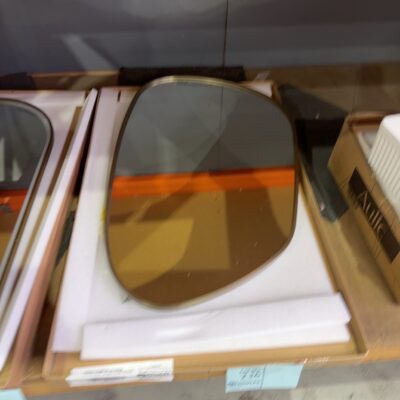 TARCOOLA ASYMMETRIC LED MIRROR BRUSHED NICKEL, 553 MM X 903MM RRP25 LMTAR-550-BN
