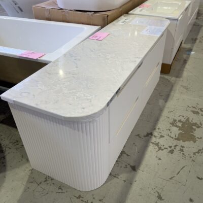 NEW CURVA WALL HUNG VANITY 1500MM, FLUTED CURVED DESIGN WITH FINGER PULL CABINETS, WITH CURVED ALPINE SOLID SURFACE STONE TOP RRP50 CAWH46-1500 & ST86-1500