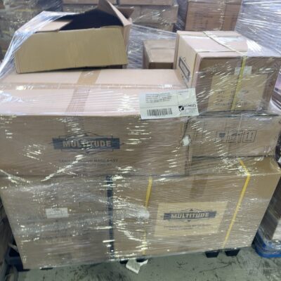PALLET OF BATHROOM ACCESSORIES AND TAPWARE, INCLUDING INTEGRATED DOUBLE GOOSENECK SHOWER RAIL, DOUBLE SQUARE SINK, SINGLE SQUARE SINK, MATTE WHITE TOILET ROLL HOLDERS, ETC SOLD AS IS
