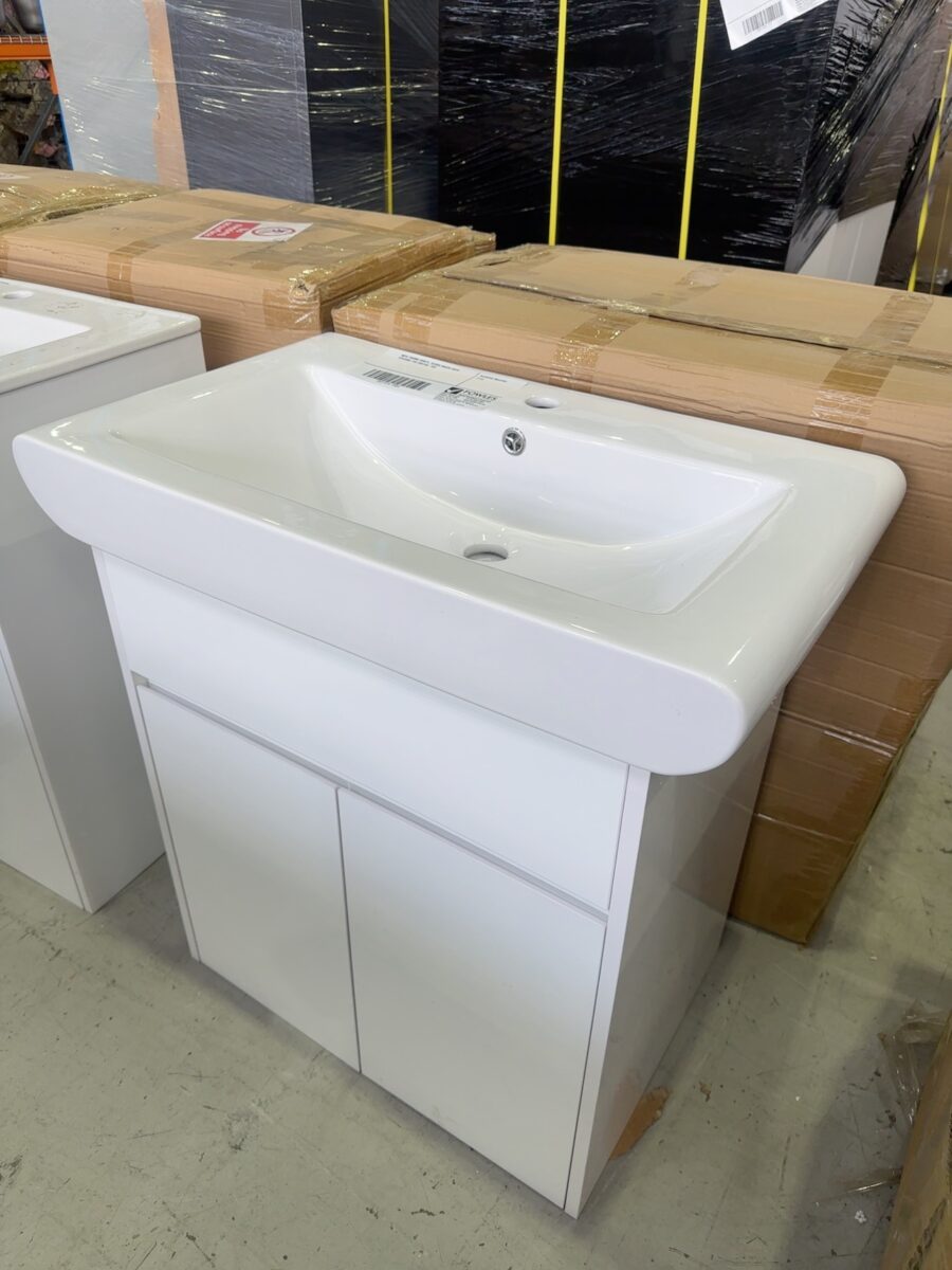 NEW 750MM VANITY, GLOSS WHITE WITH CERAMIC TOP VBP750-485
