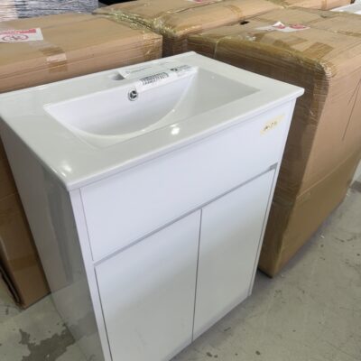 NEW 600MM VANITY, GLOSS WHITE WITH CERAMIC TOP VBP600-510