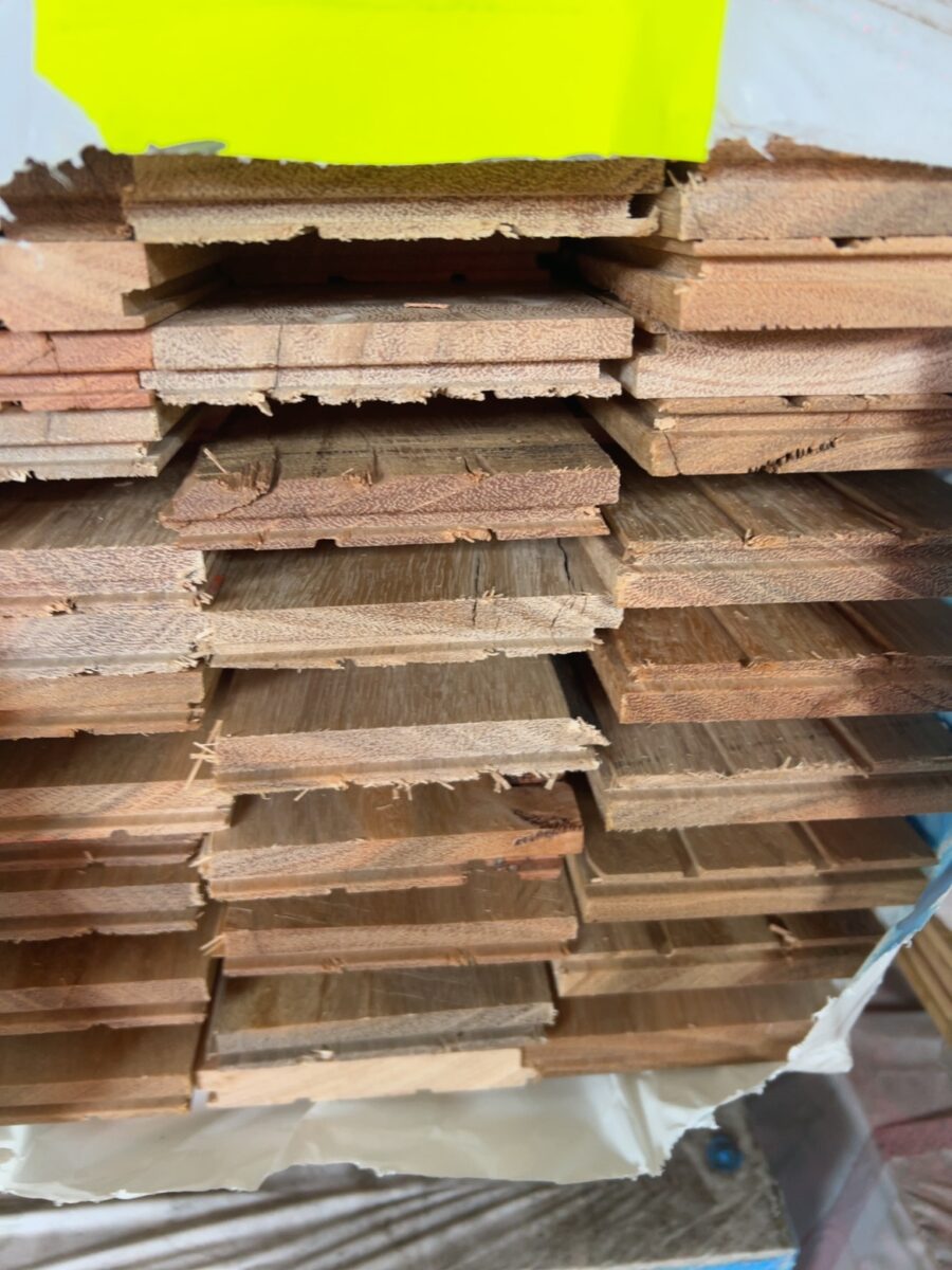 85X14 SPOTTED GUM COVER GRADE OVERLAY FLOORING