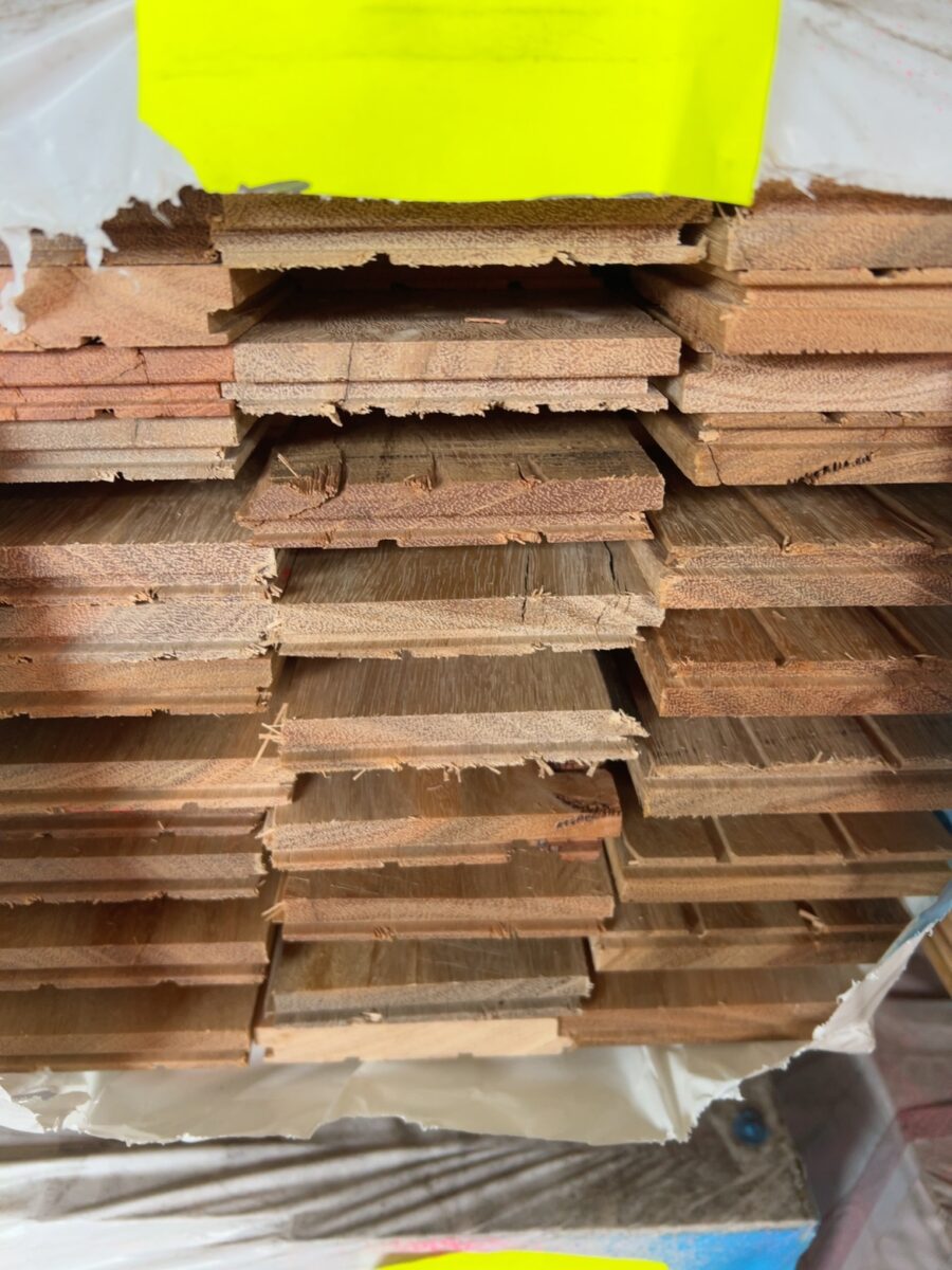 85X14 SPOTTED GUM COVER GRADE OVERLAY FLOORING
