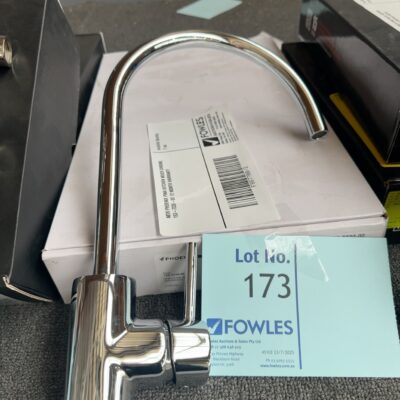 NEW PHOENIX PINA KITCHEN MIXER CHROME, 153-7330-00 12 MONTH WARRANTY