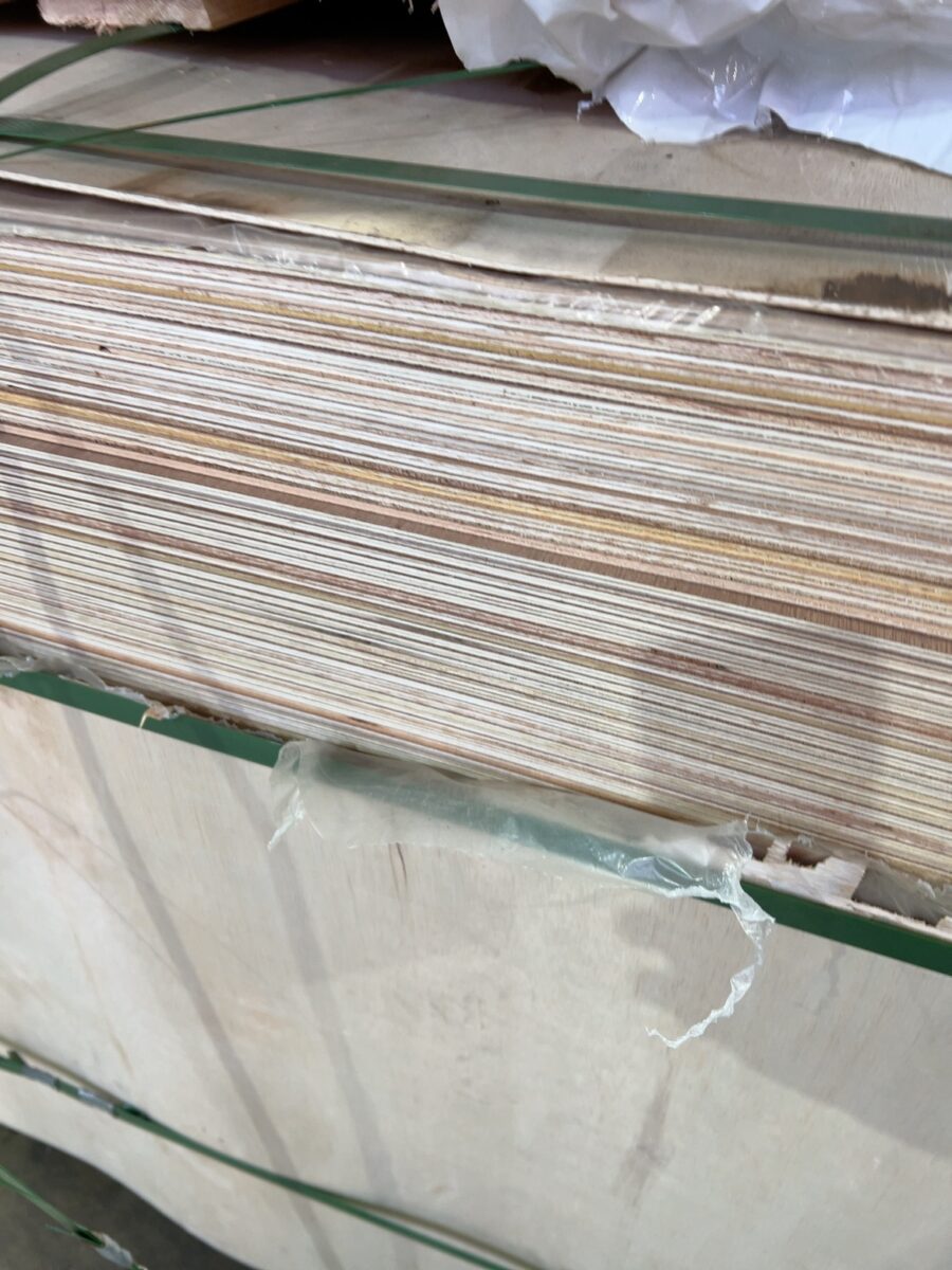 2440X1220X3.6MM BB/CC MR LAUAN PLYWOOD