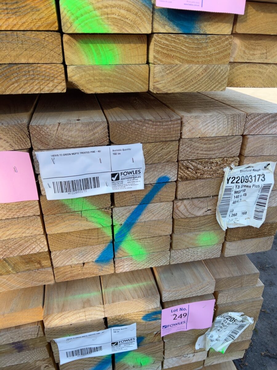 140X45 T3 GREEN MGP10 TREATED PINE-40/4.2