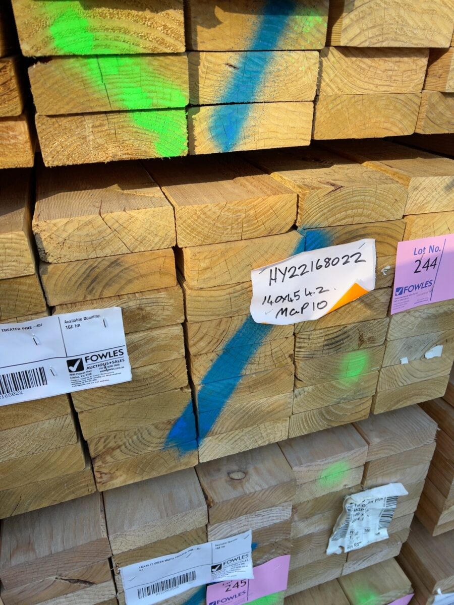 140X45 T3 GREEN MGP10 TREATED PINE-40/4.2