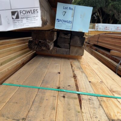 MIXED PACK OF HARDWOOD POSTS