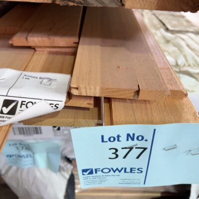SMALL BUNDLE OF HARDWOOD LINING BOARDS