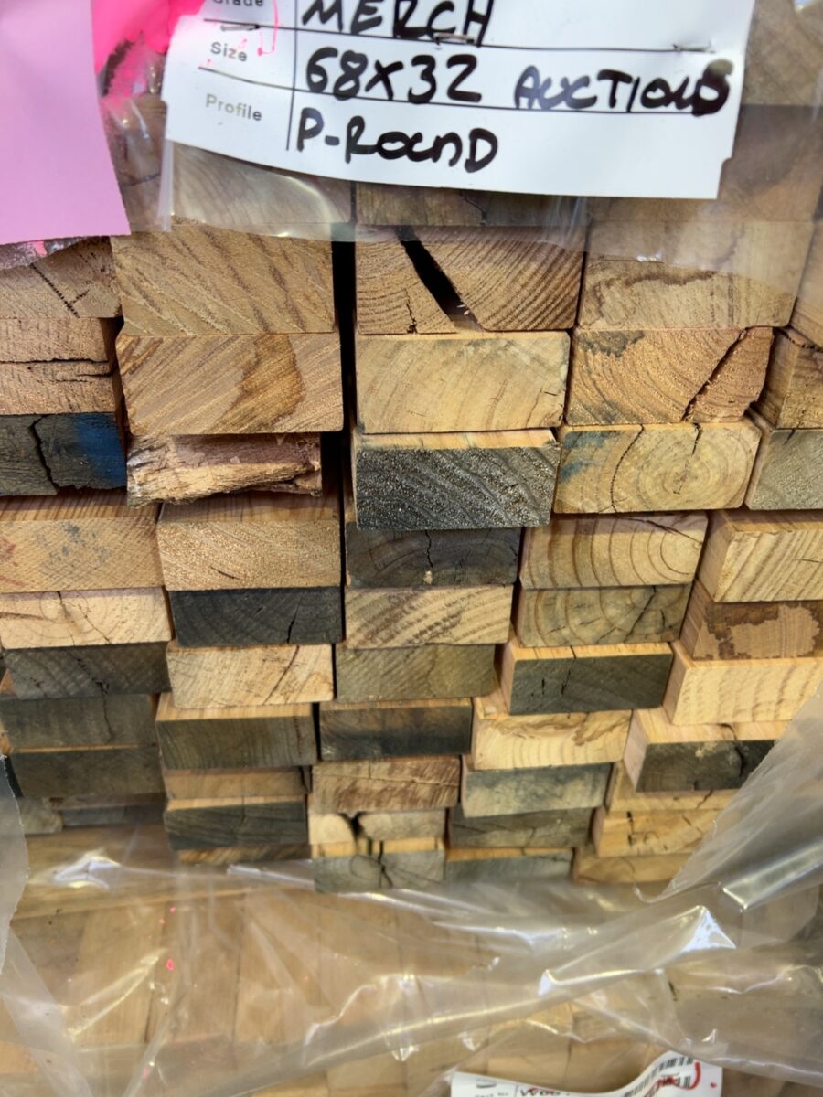 68X32 AUS OAK P/ROUND MERCH KD HARDWOOD