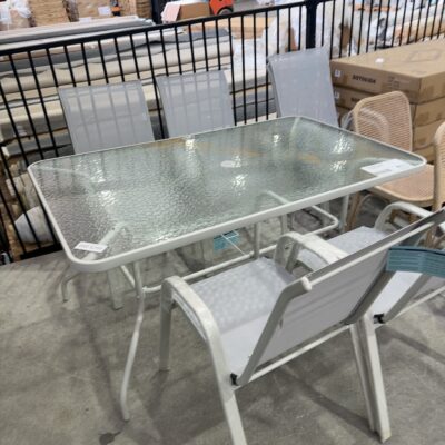 WATER DAMAGE INSURANCE SALVAGE STOCK - AIDEN 6 SEATER OUTDOOR SETTING, LIGHT GREY POWDER COATED STEEL FRAME OUTDOOR DINING TABLE 1500MM X 900MM WITH 6 CHCAIRS, SOLD AS IS