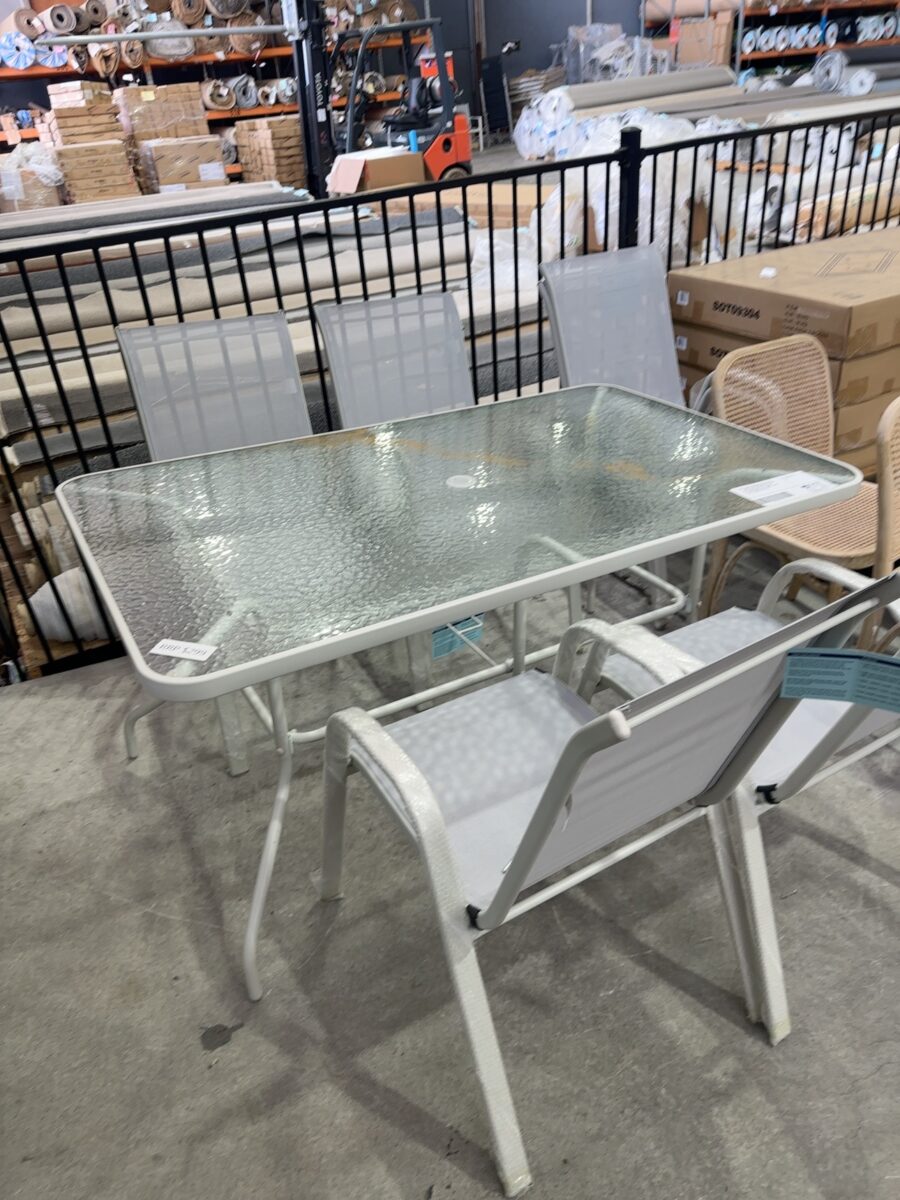 WATER DAMAGE INSURANCE SALVAGE STOCK - AIDEN 6 SEATER OUTDOOR SETTING, LIGHT GREY POWDER COATED STEEL FRAME OUTDOOR DINING TABLE 1500MM X 900MM WITH 6 CHCAIRS, SOLD AS IS