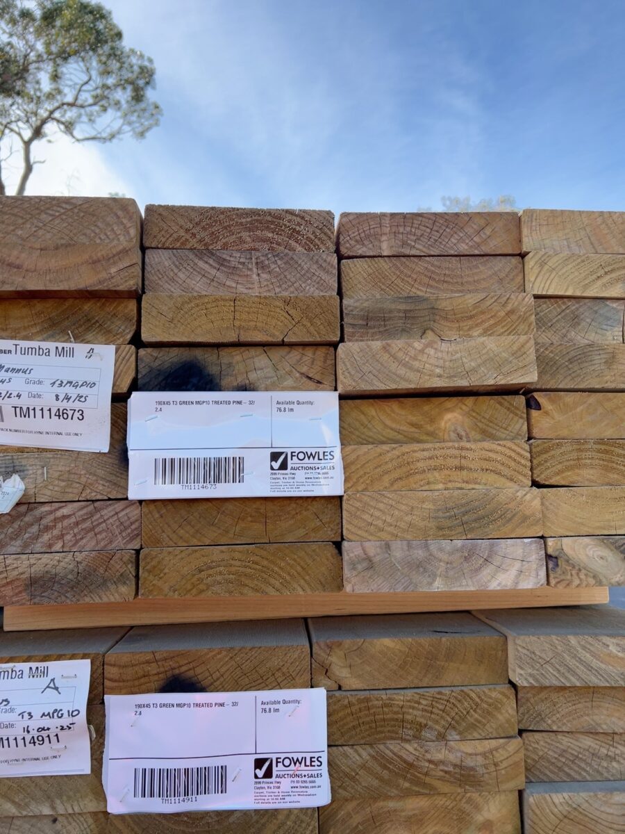 190X45 T3 GREEN MGP10 TREATED PINE- 32/2.4