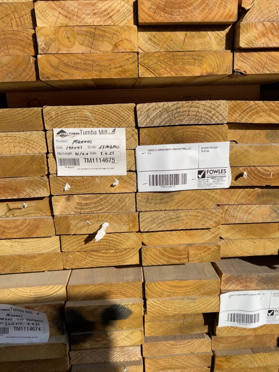 190X45 T3 GREEN MGP10 TREATED PINE- 32/2.4