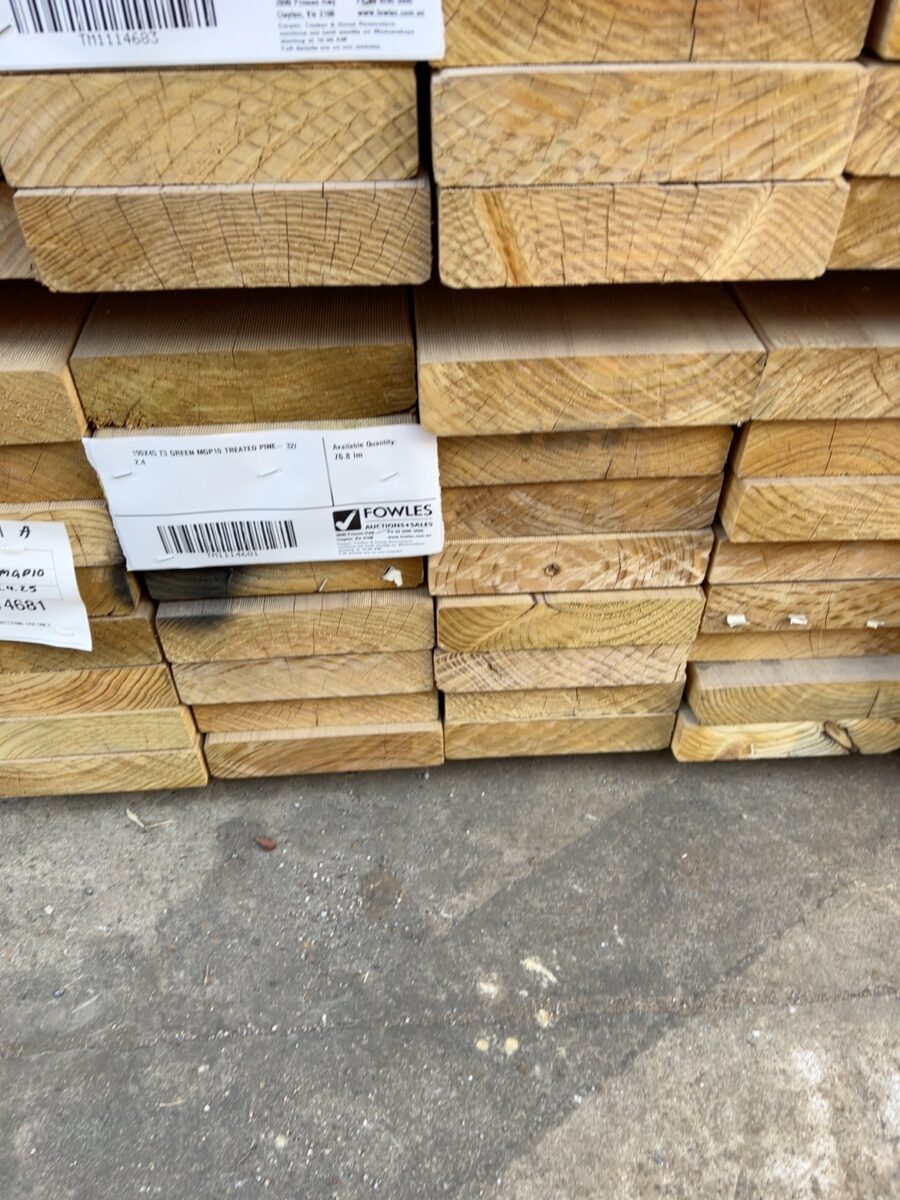 190X45 T3 GREEN MGP10 TREATED PINE- 32/2.4