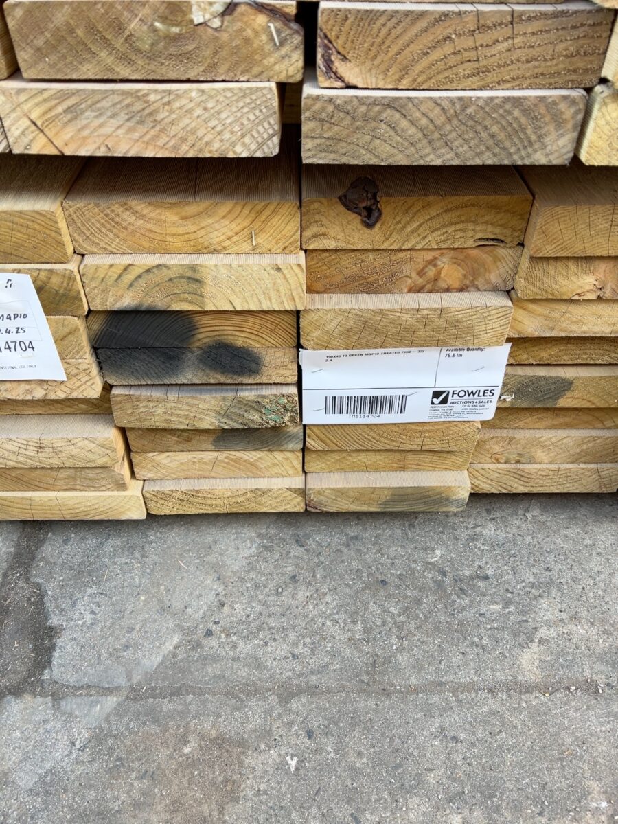 190X45 T3 GREEN MGP10 TREATED PINE- 32/2.4