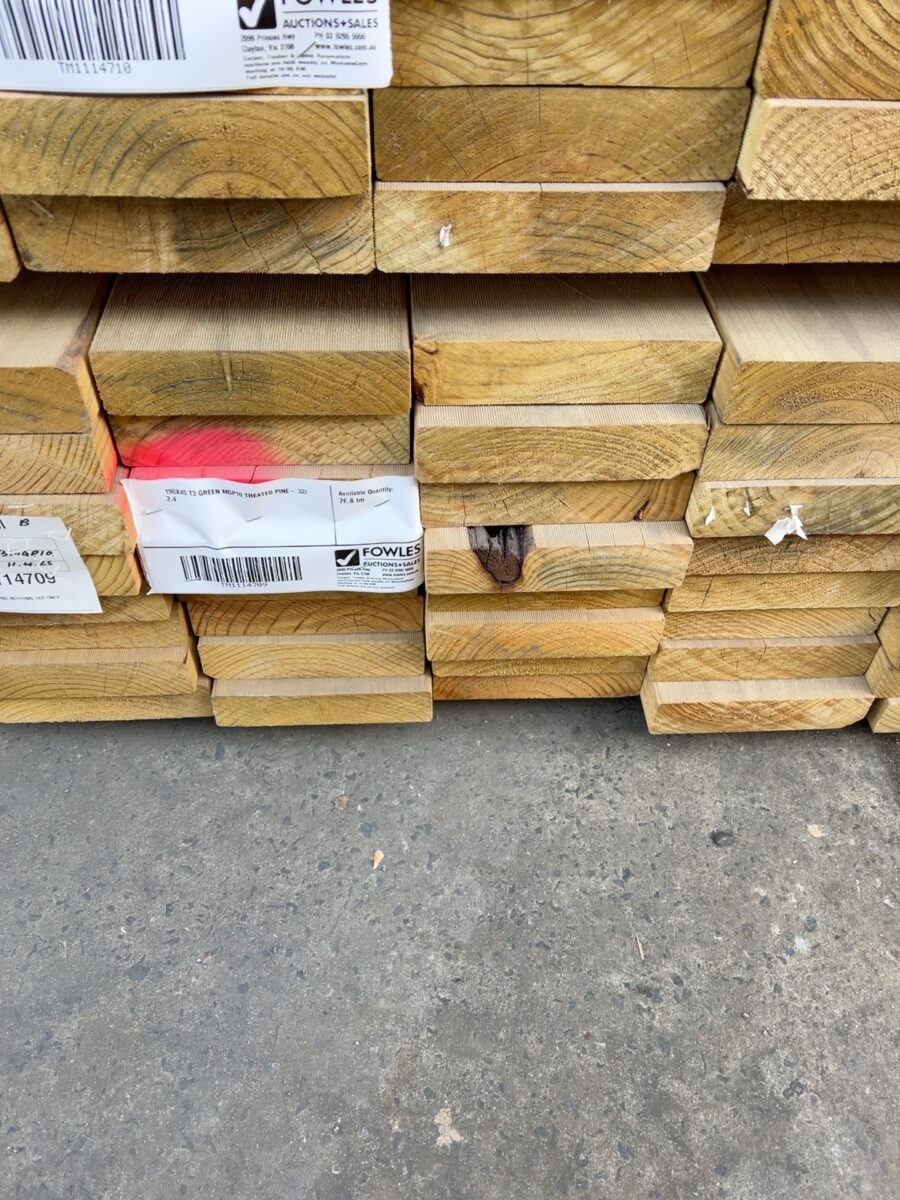 190X45 T3 GREEN MGP10 TREATED PINE- 32/2.4