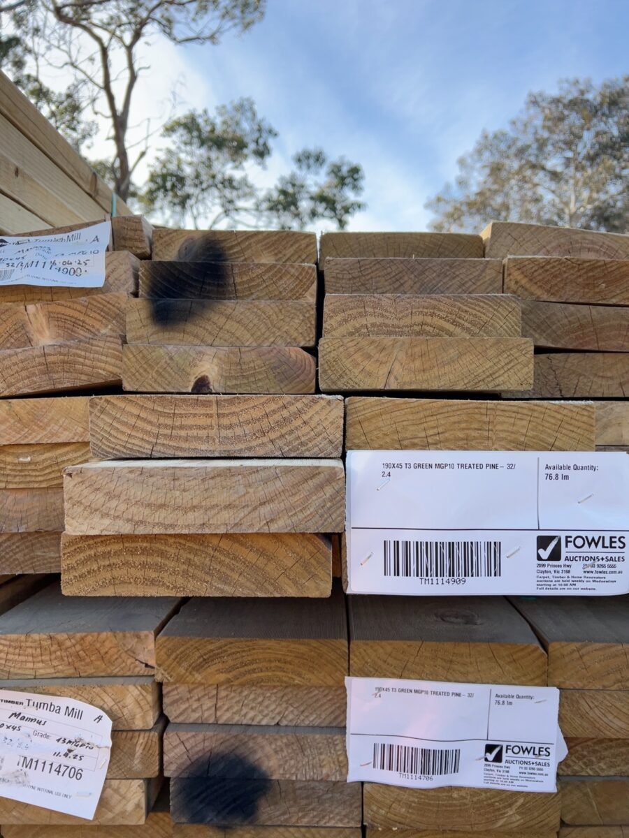 190X45 T3 GREEN MGP10 TREATED PINE- 32/2.4