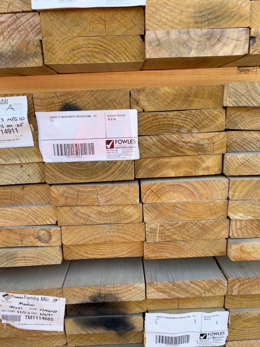 190X45 T3 GREEN MGP10 TREATED PINE- 32/2.4