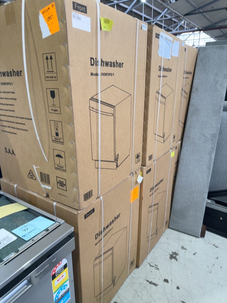 NEW ILVE IVDSIP5/1 600MM DISHWASHER, SEMI INTEGRATED, WITH 12 MONTH WARRANTY