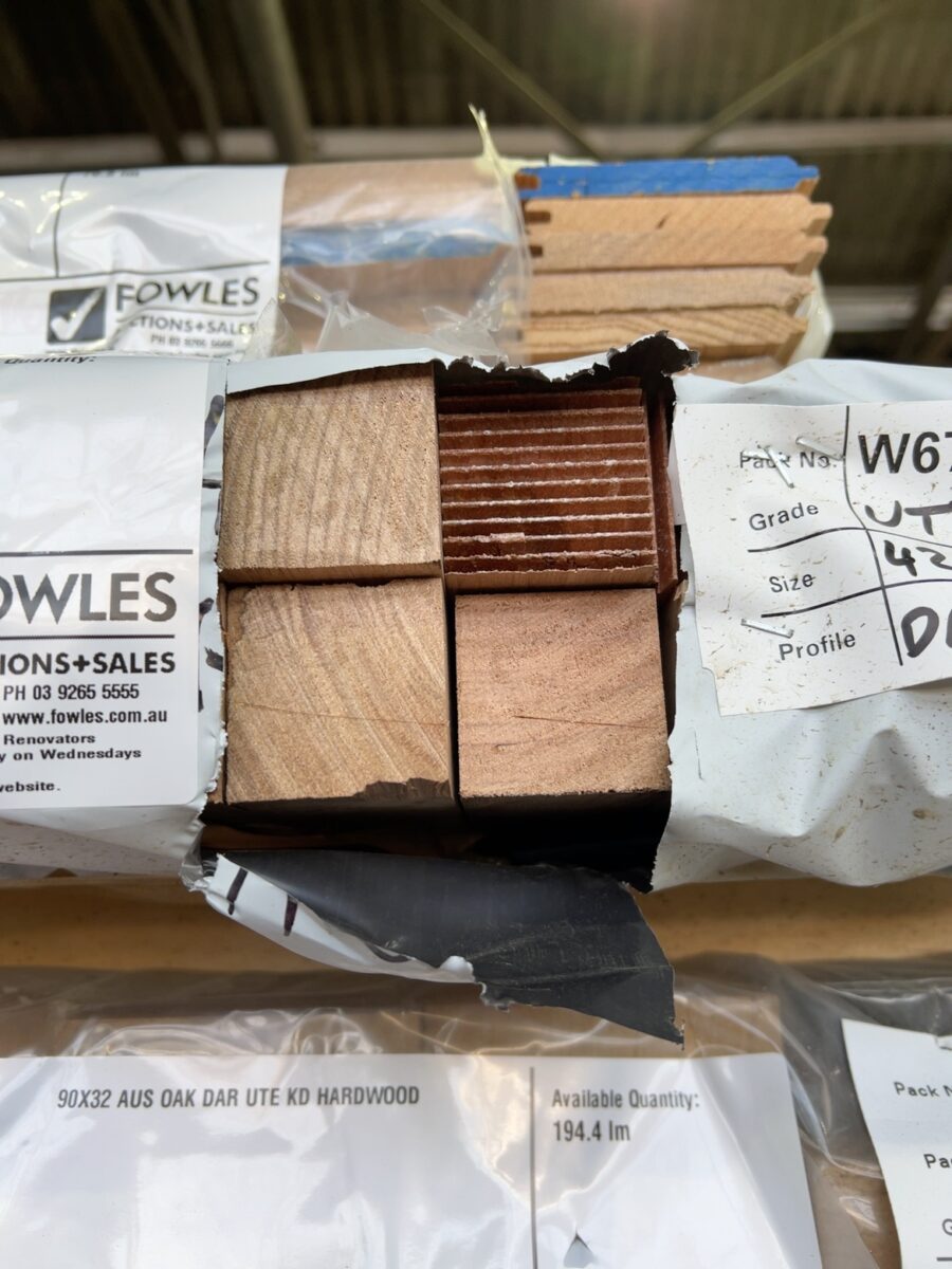 42X42 AUS OAK DAR UTE KD HARDWOOD