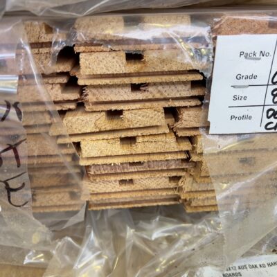 81X19 AUS OAK KD HARDWOOD DOUBLE CASTELLATION MOULD